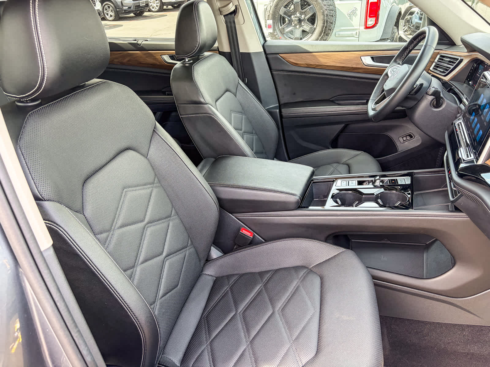 Thumbnail: 2024 Volkswagen Atlas - 15