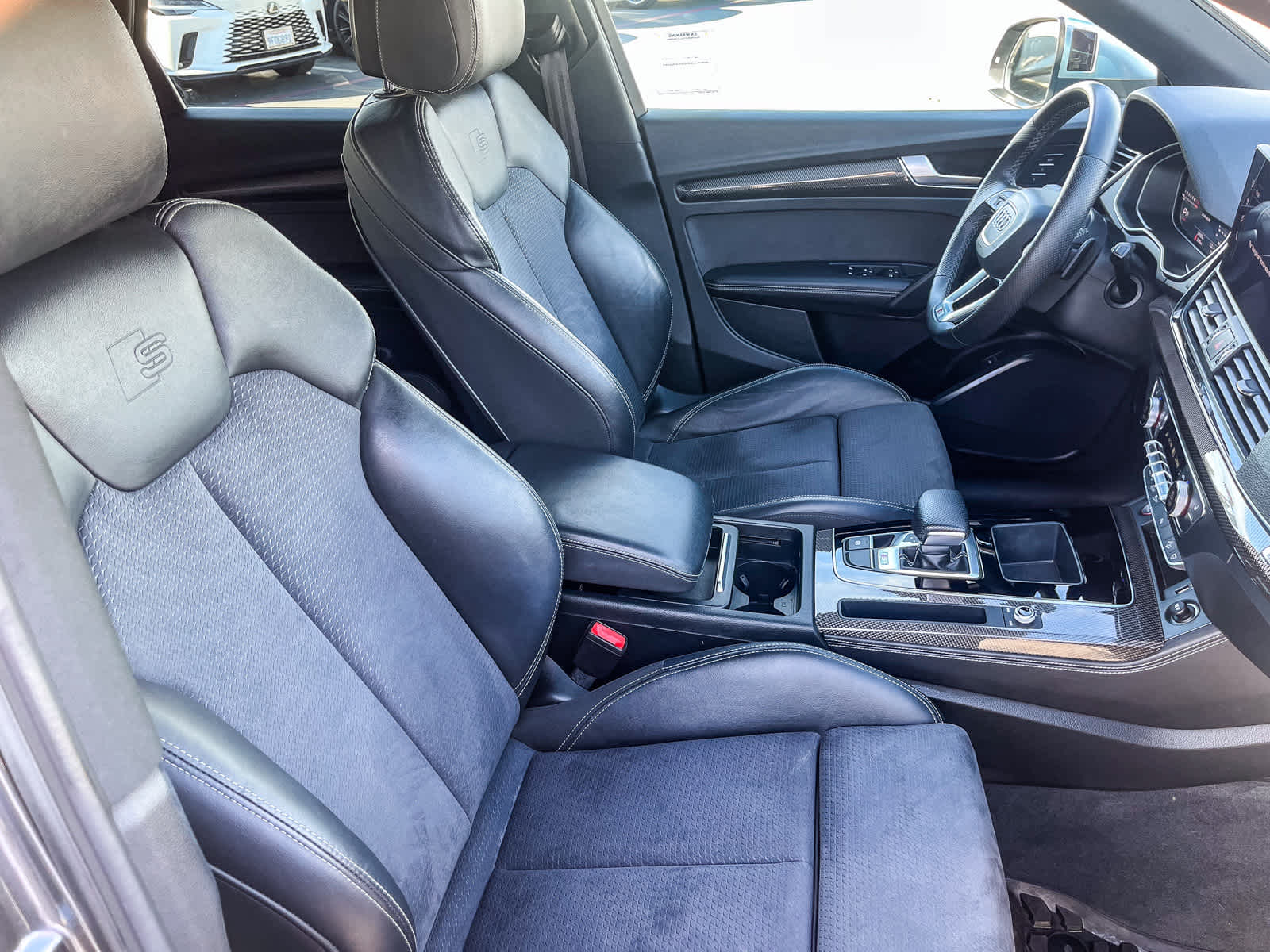 Thumbnail: 2022 Audi SQ5 - 15