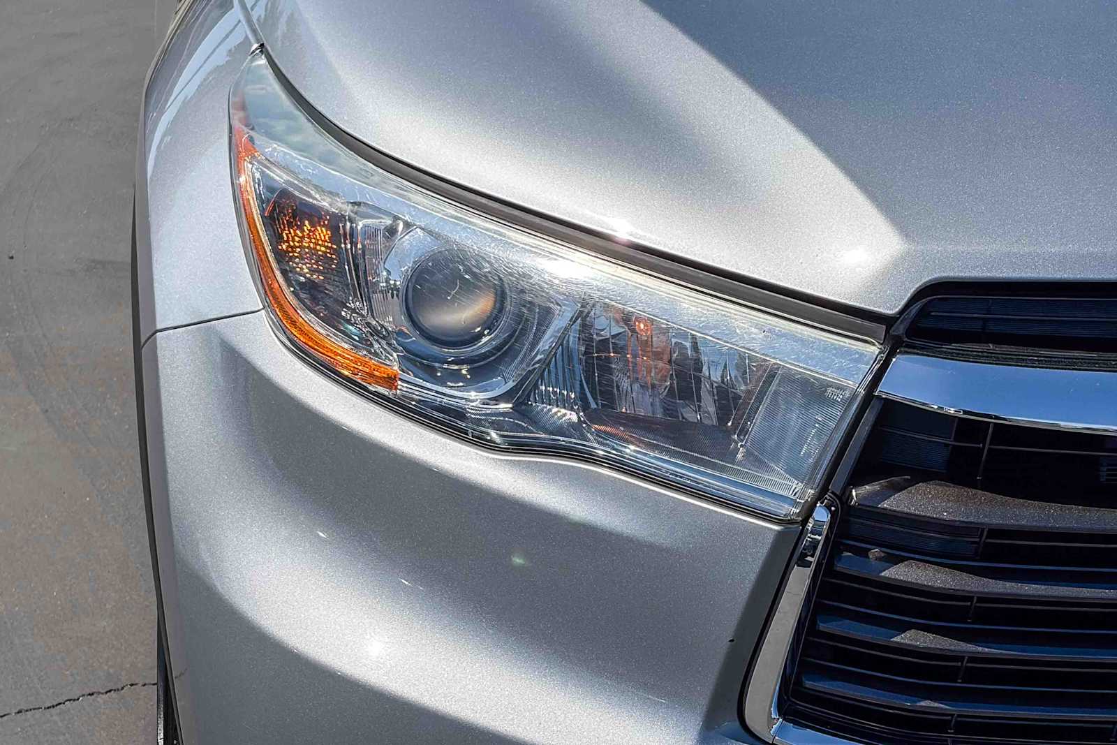 2015 Toyota Highlander LE V6 photo 6