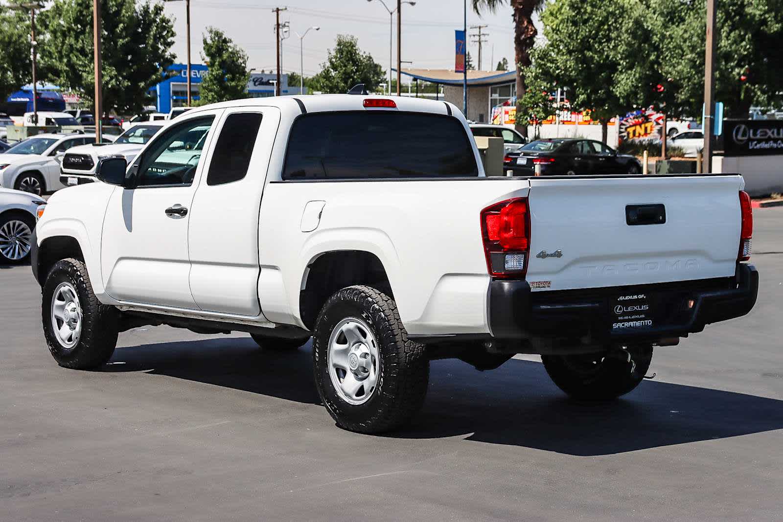 Thumbnail: 2021 Toyota Tacoma - 6