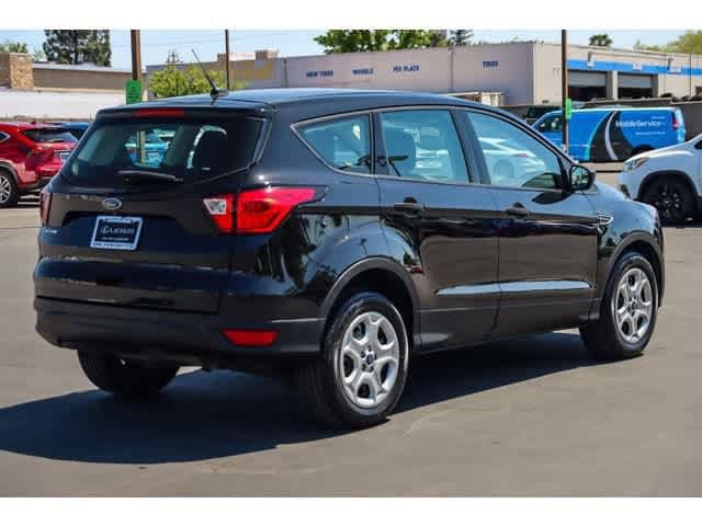 Thumbnail: 2019 Ford Escape - 4