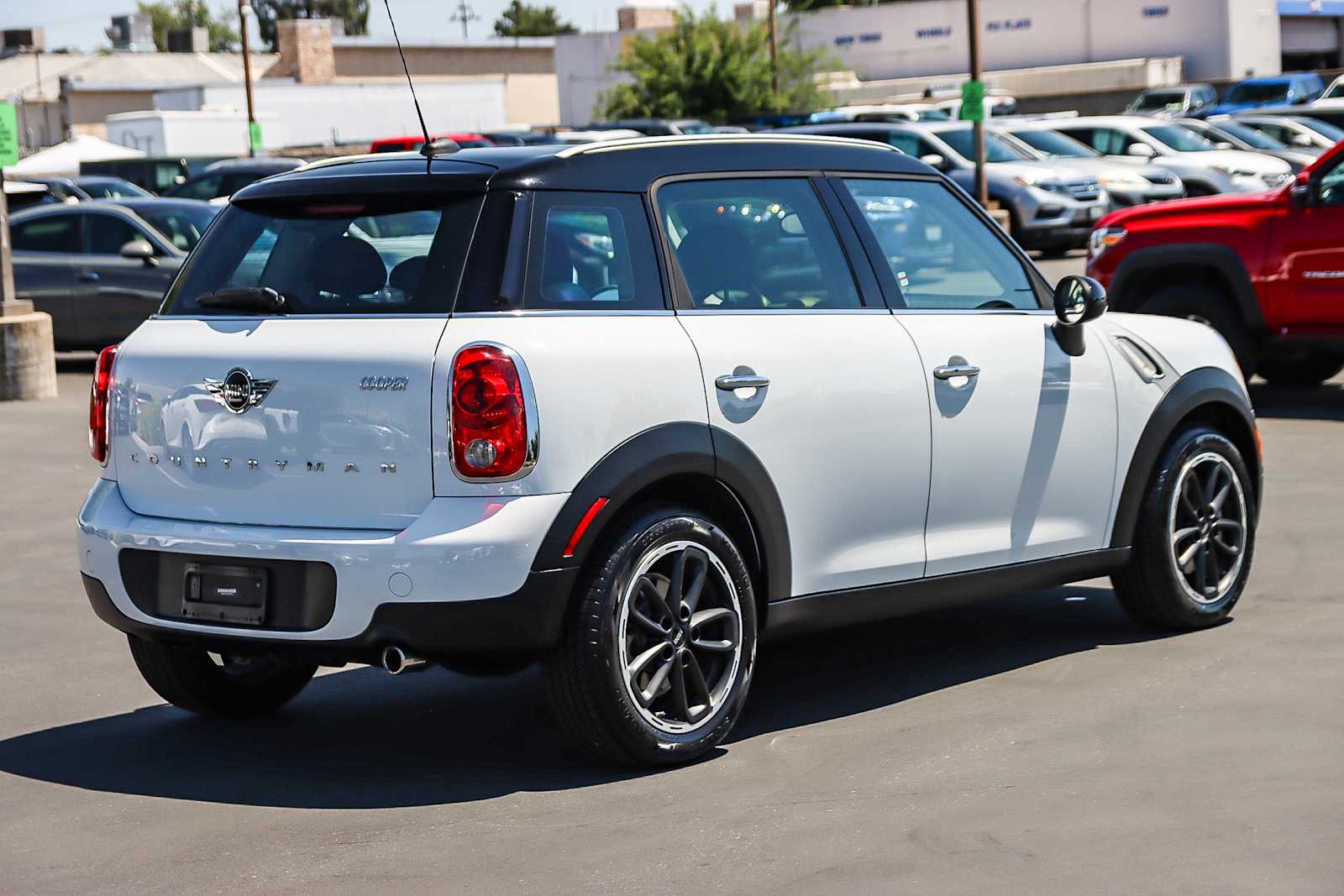 Thumbnail: 2016 MINI Cooper Countryman - 4