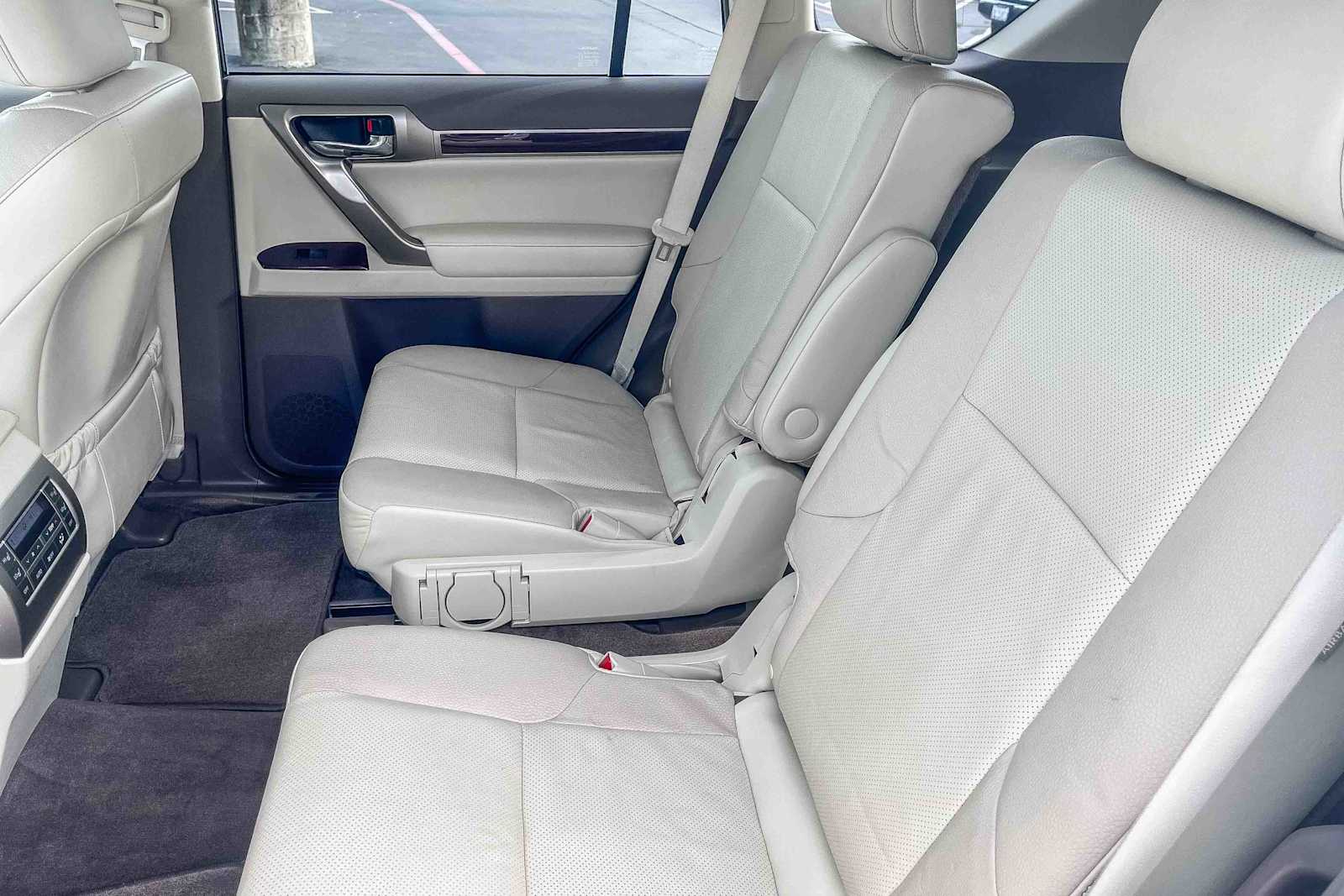 Thumbnail: 2018 Lexus GX - 18