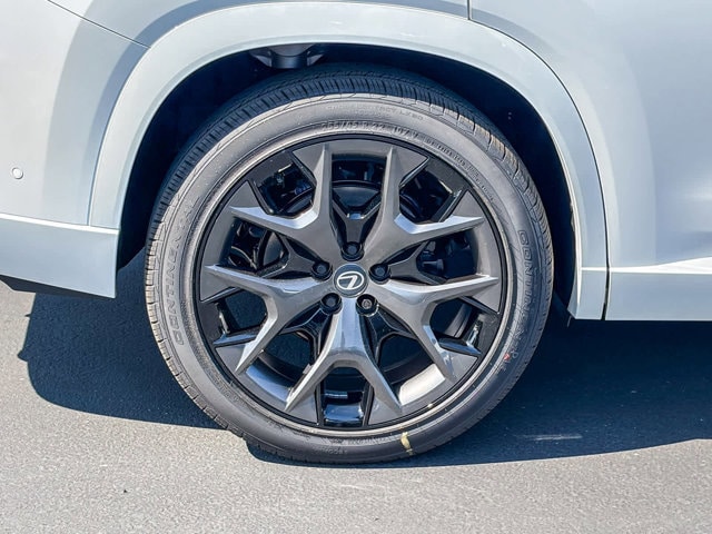 Thumbnail: 2026 Lexus TX - 10