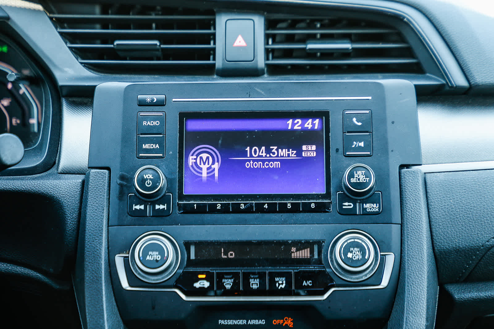 Thumbnail: 2016 Honda Civic - 13