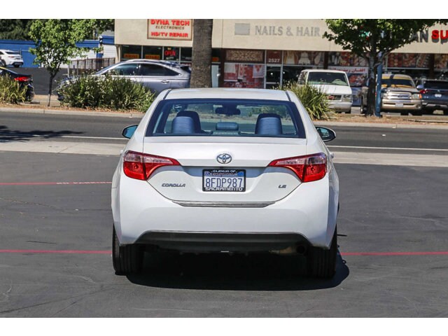 2018 Toyota Corolla LE 3