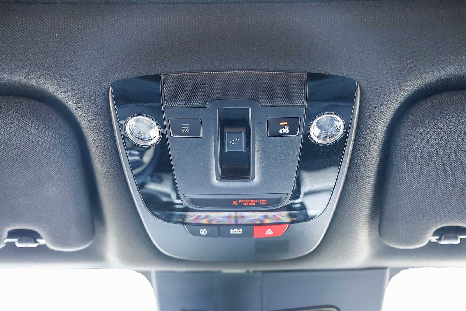 Thumbnail: 2023 Kia Sorento - 25
