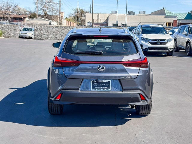 Thumbnail: 2026 Lexus UX - 3