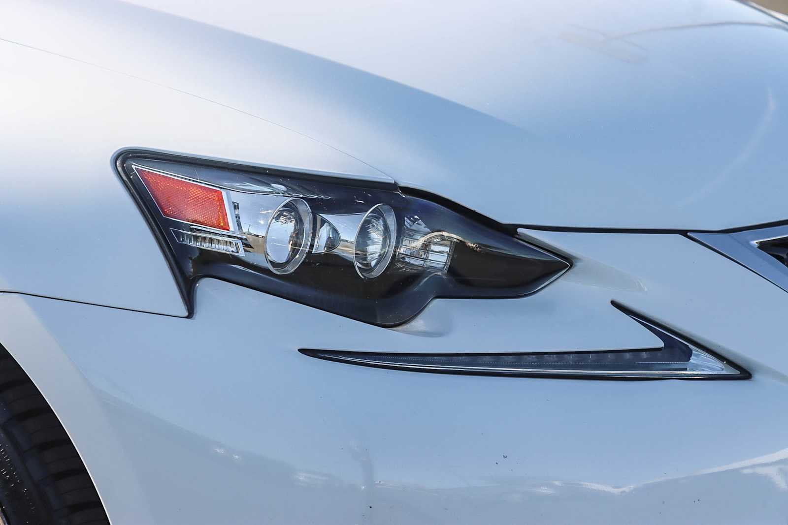 Thumbnail: 2015 Lexus IS - 7