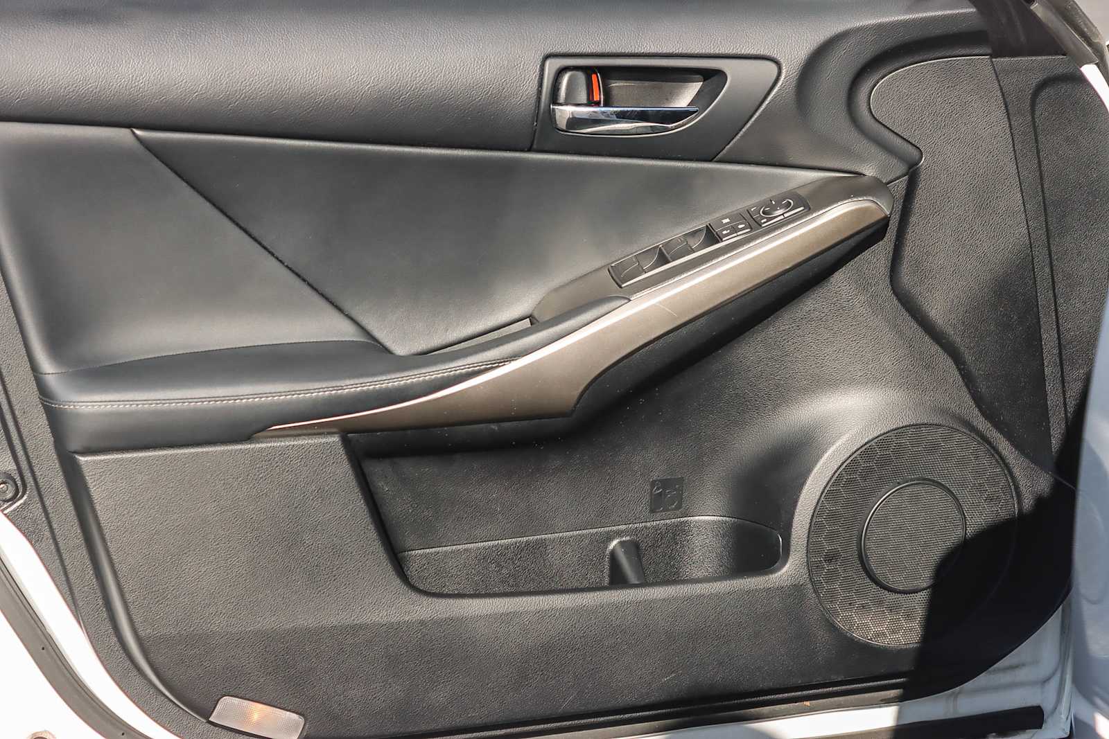 Thumbnail: 2015 Lexus IS - 19