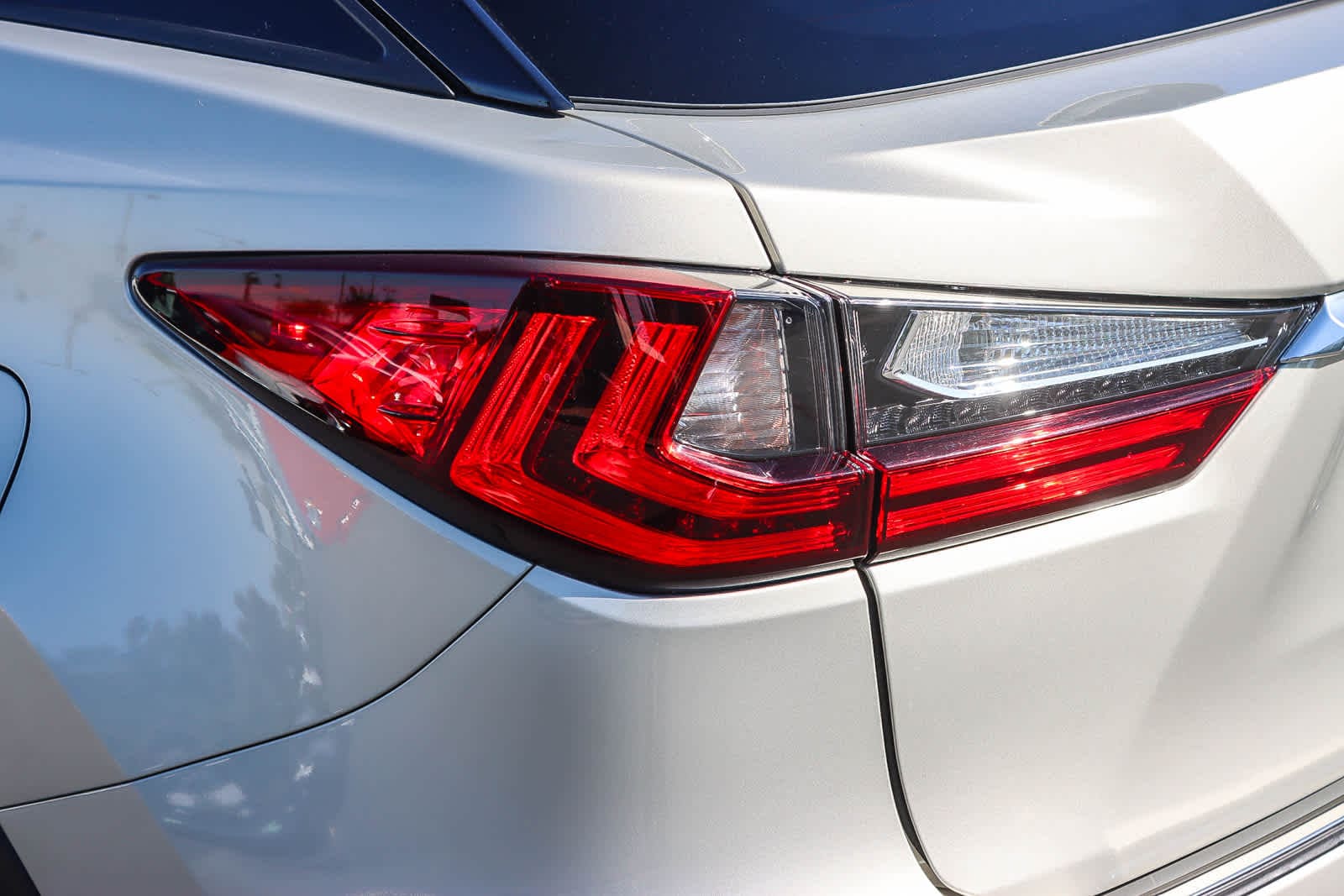 Thumbnail: 2020 Lexus RX - 8