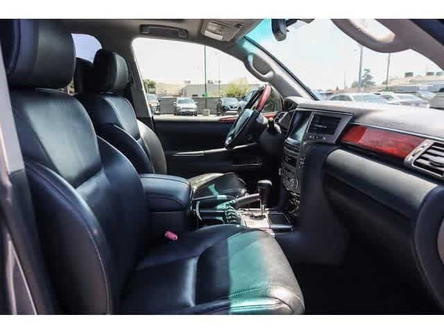 Thumbnail: 2013 Lexus LX - 17