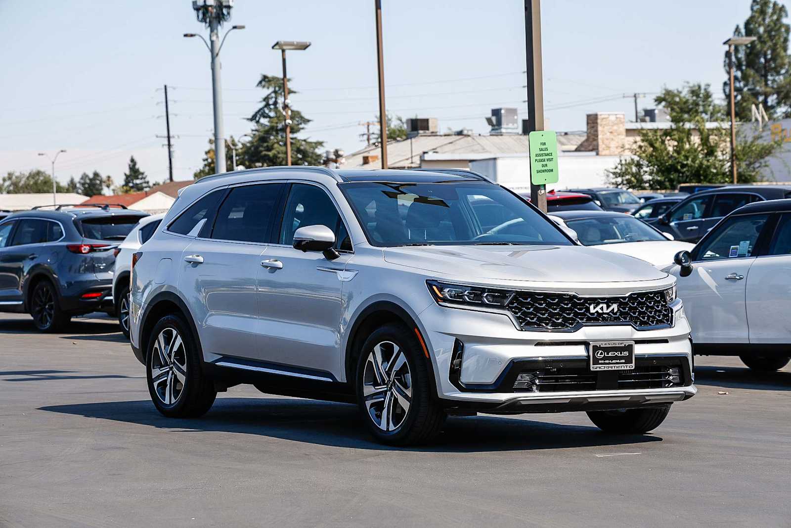 Thumbnail: 2023 Kia Sorento - 5