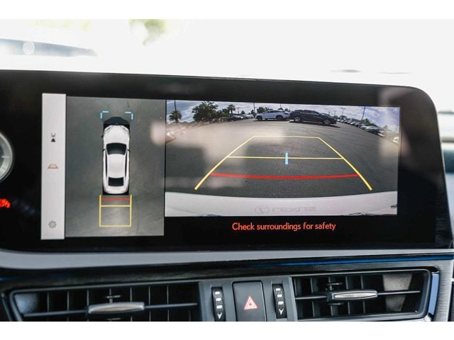 Thumbnail: 2025 Lexus ES - 27