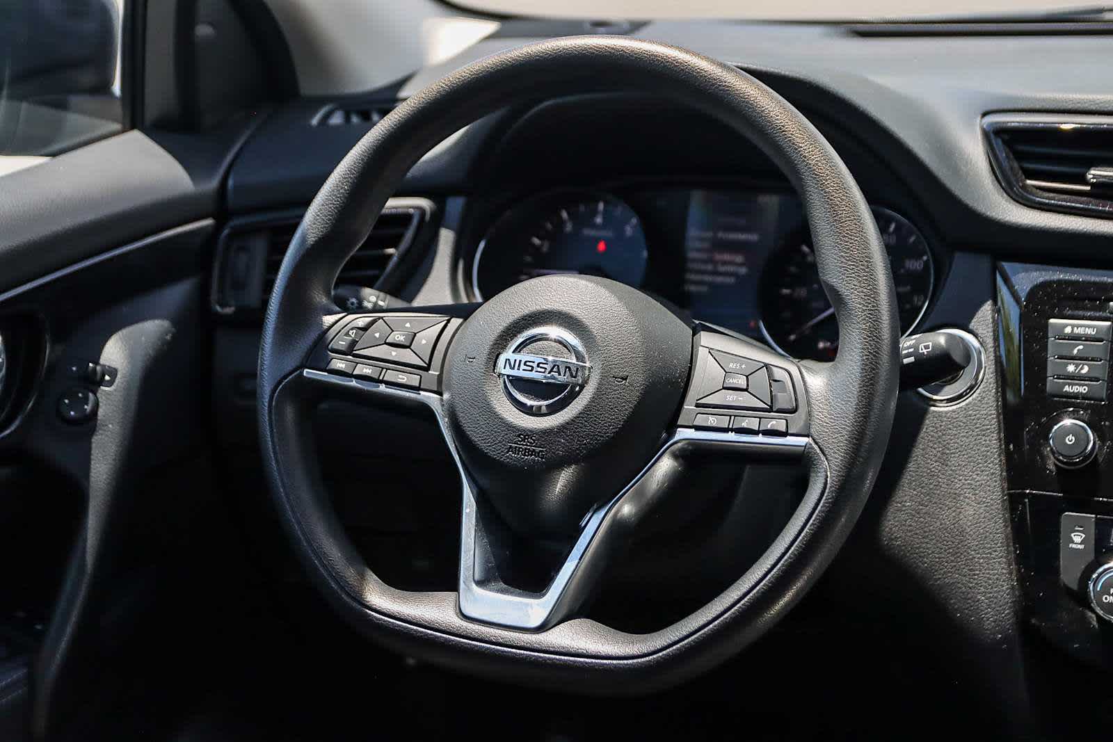 Thumbnail: 2019 Nissan Rogue Sport - 24
