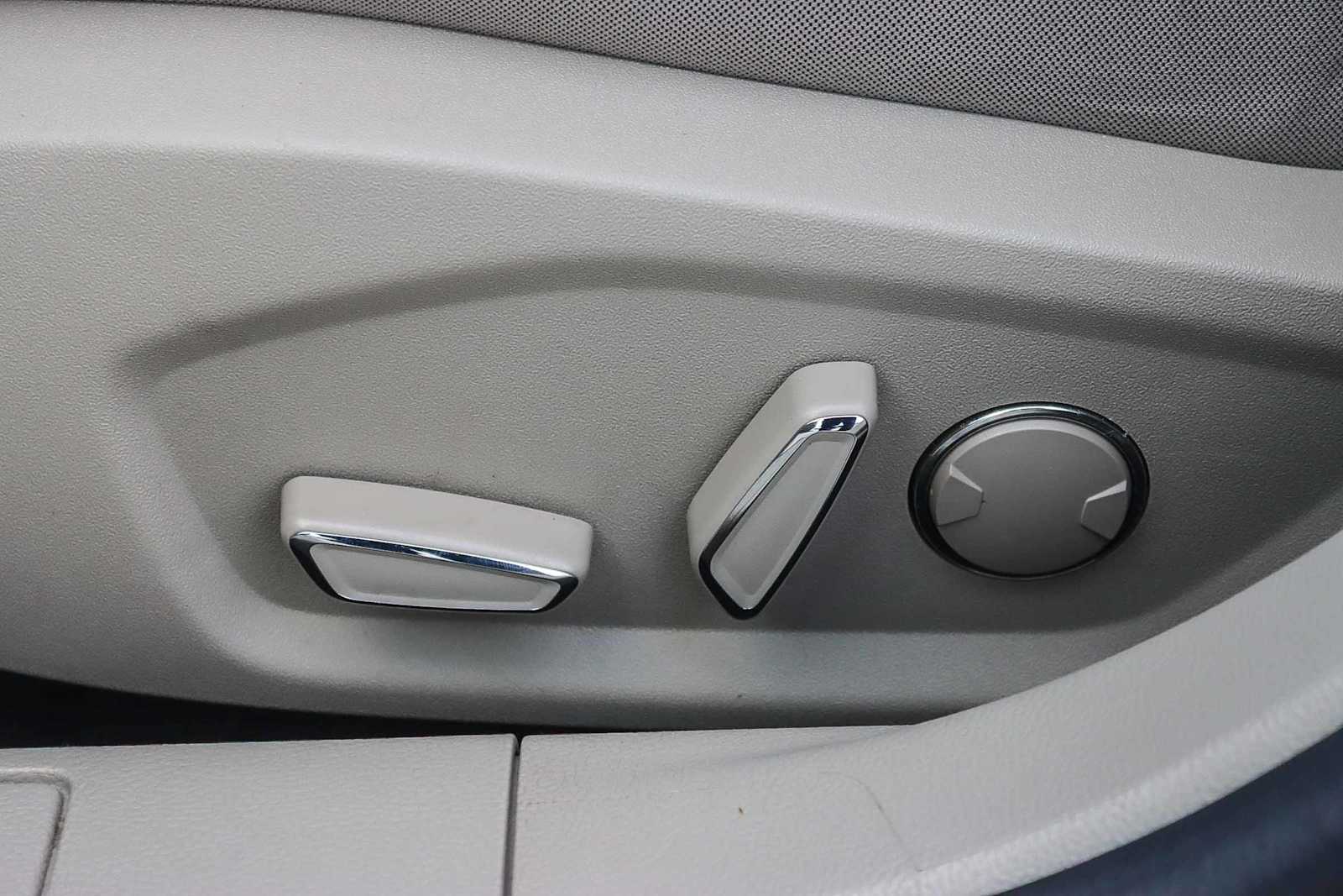 Thumbnail: 2020 Ford Fusion - 20