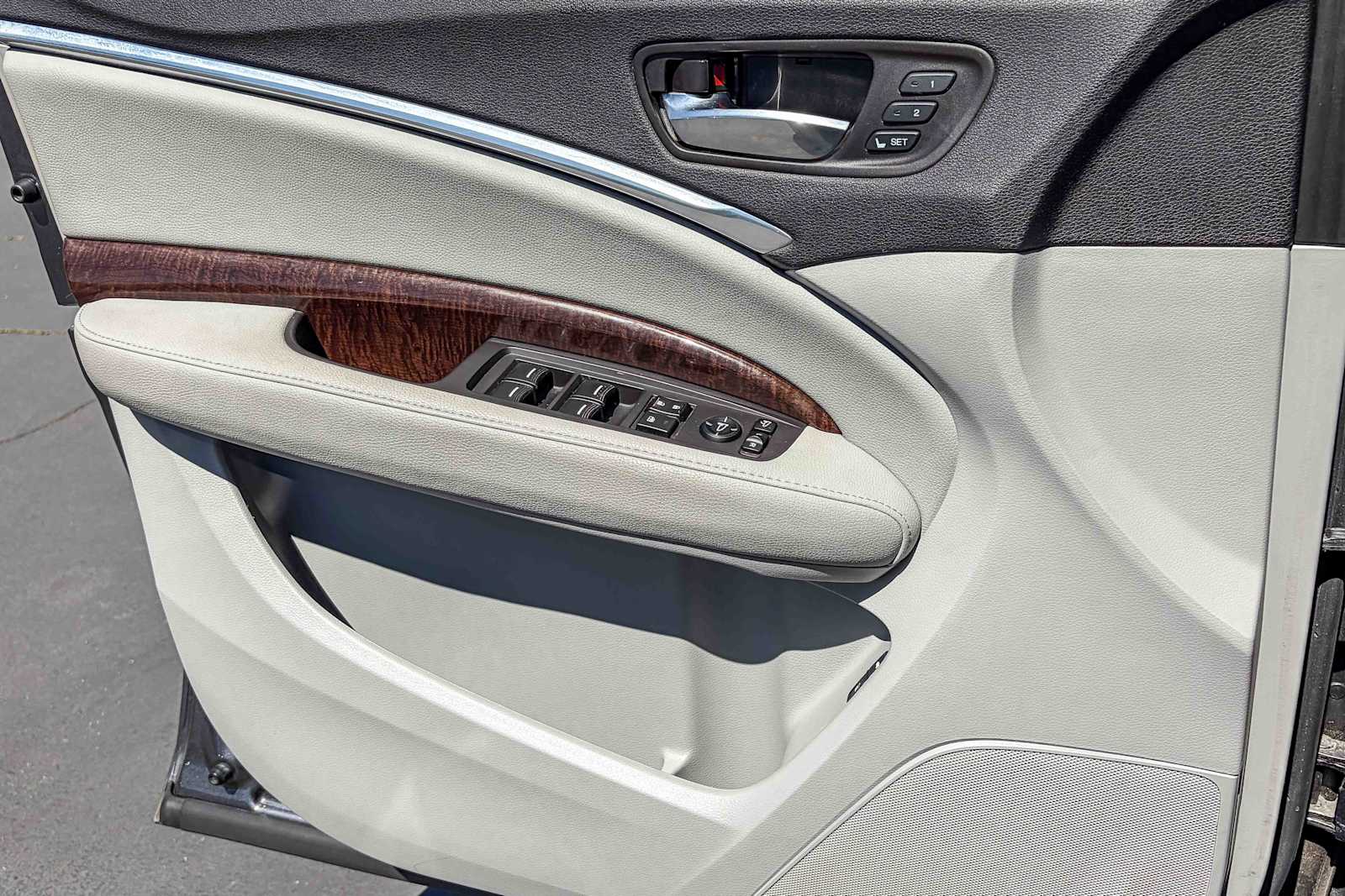 Thumbnail: 2017 Acura MDX - 20