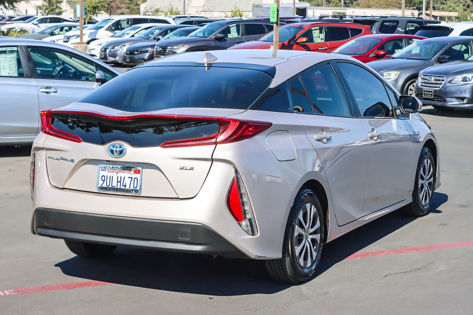 Thumbnail: 2022 Toyota Prius Prime - 4