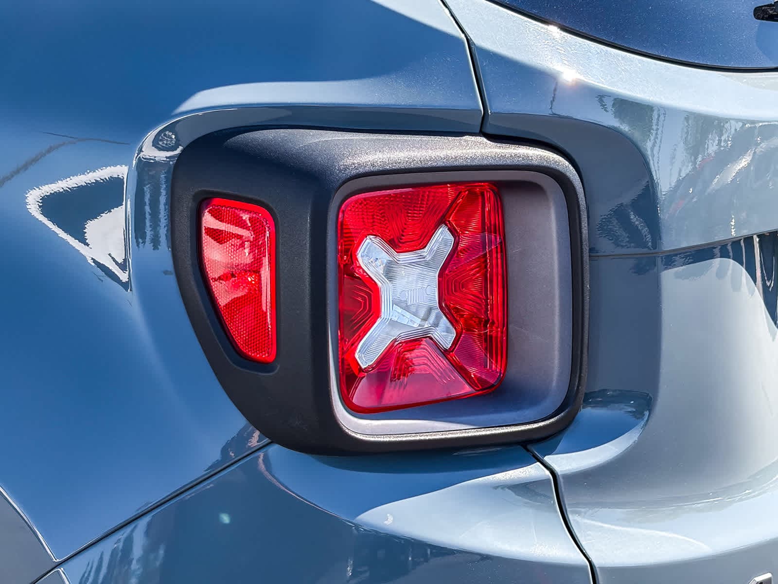 2018 Jeep Renegade Trailhawk 4x4 photo 3