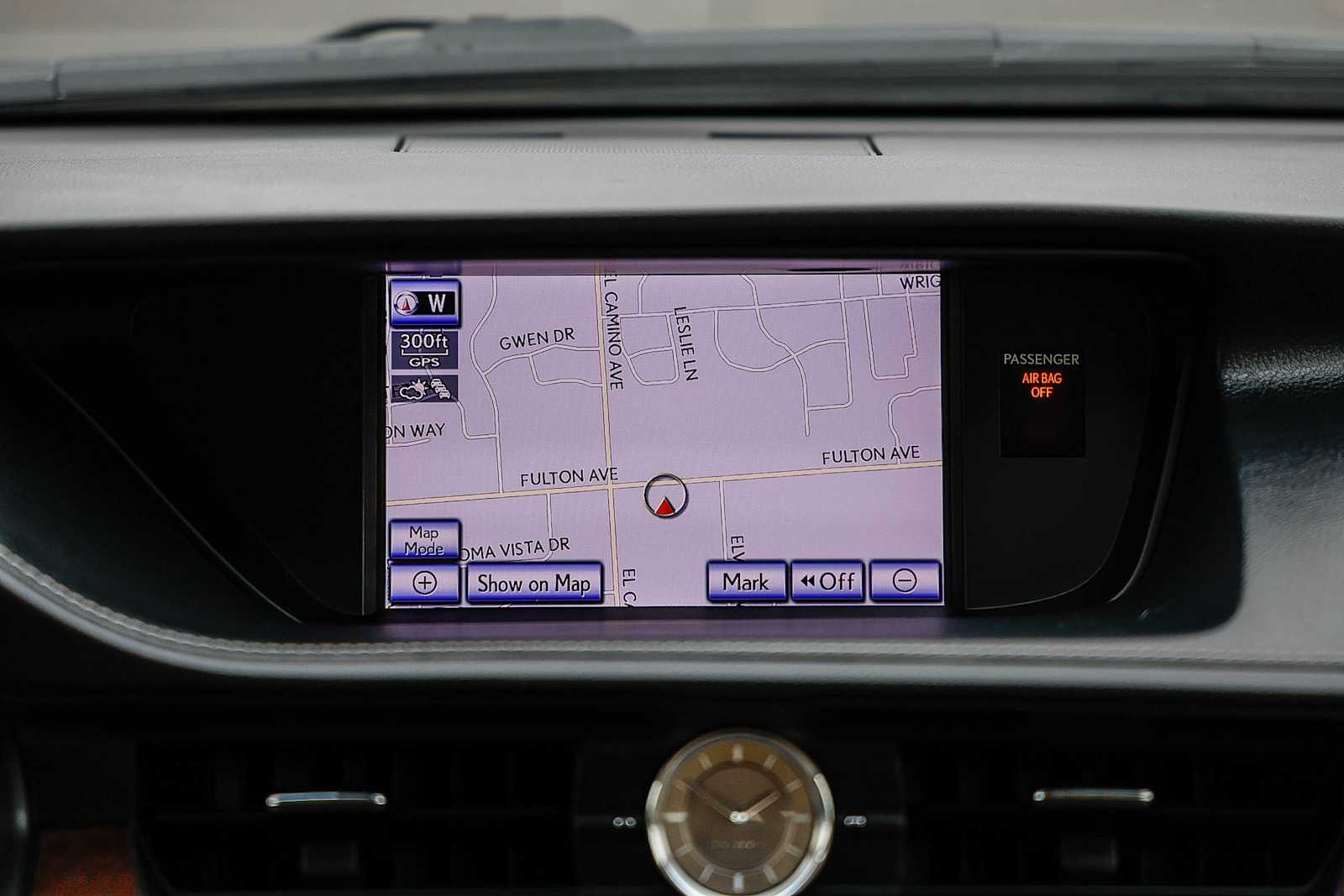 Thumbnail: 2013 Lexus ES - 12