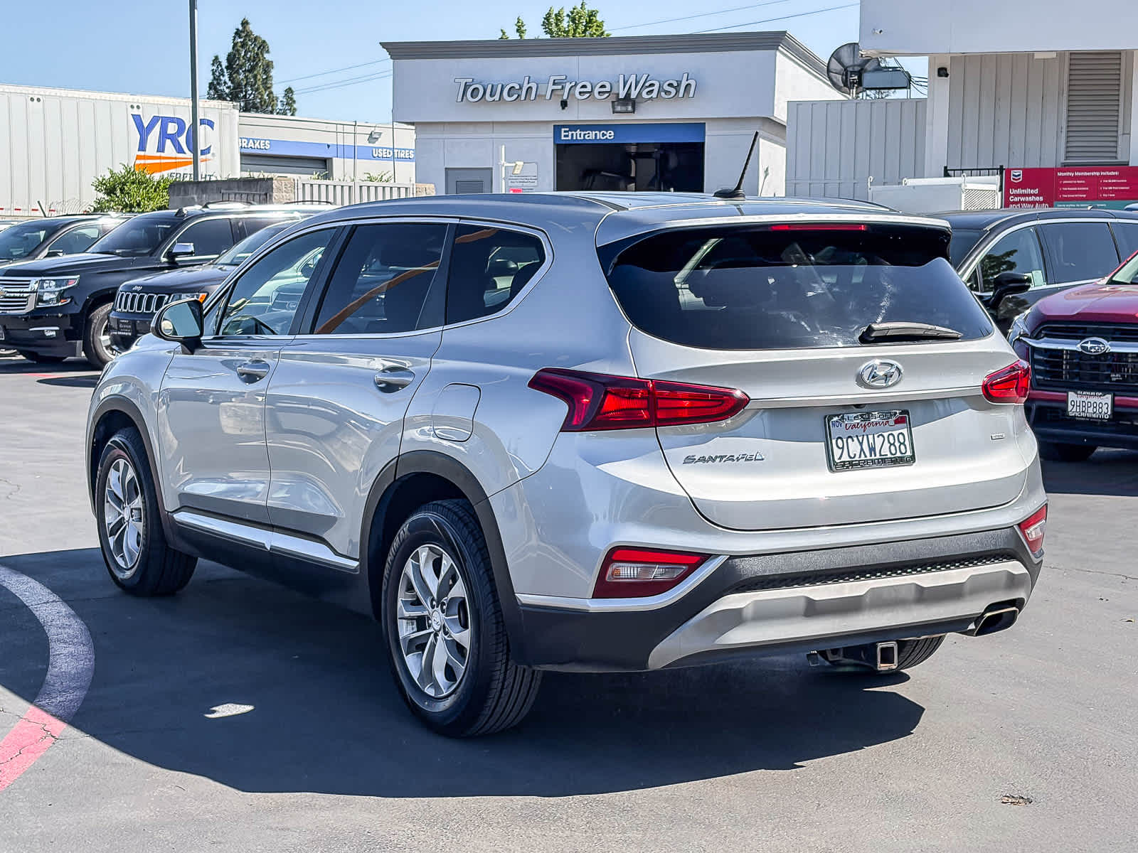 2020 Hyundai Santa Fe SE 2.4 photo 2