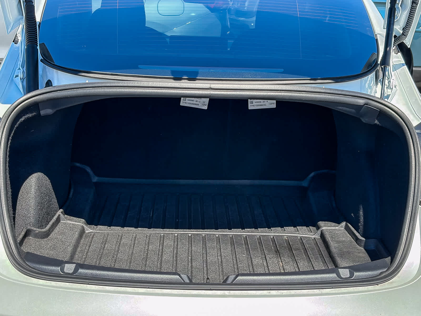 Thumbnail: 2022 Tesla Model 3 - 24