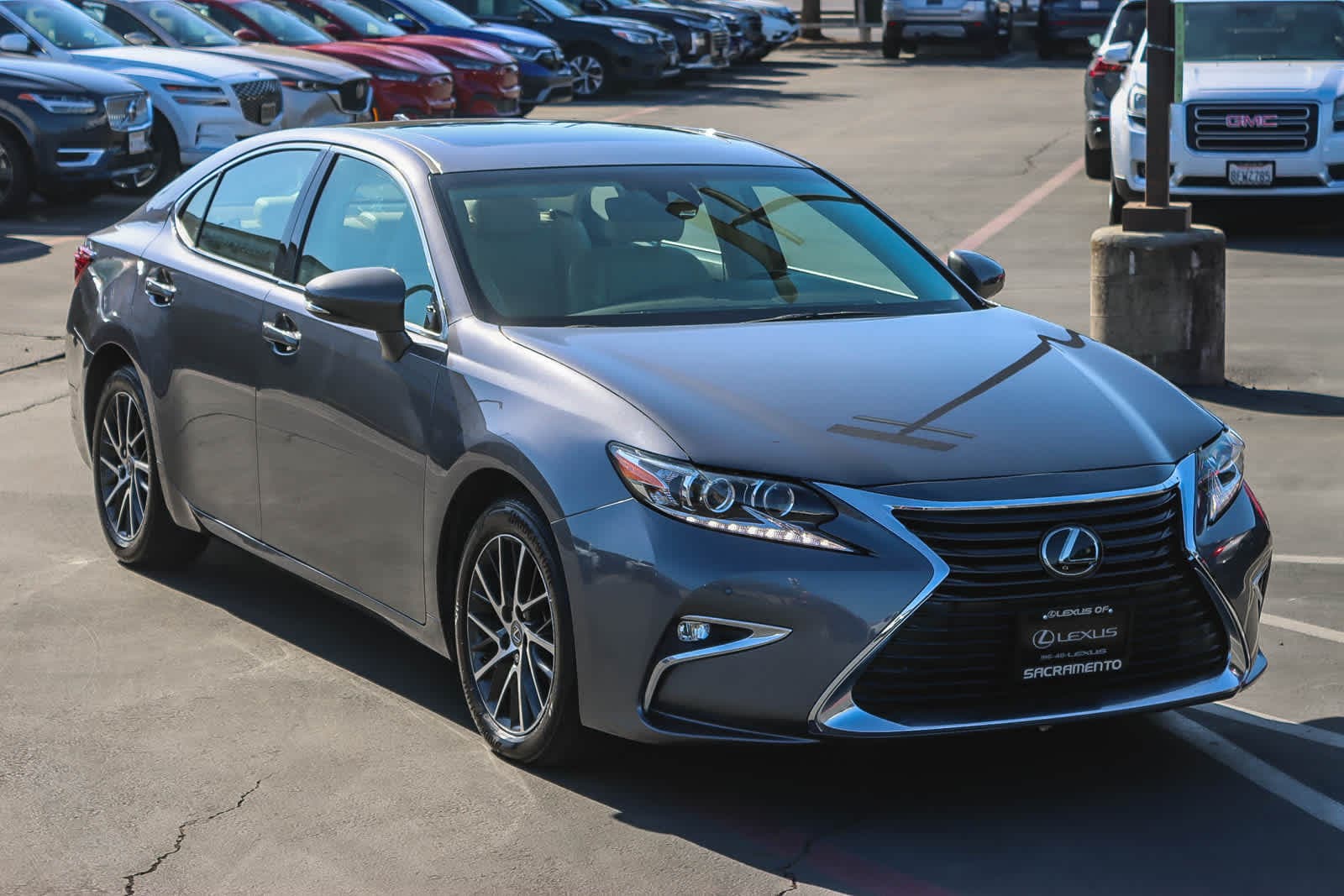 Thumbnail: 2017 Lexus ES - 3