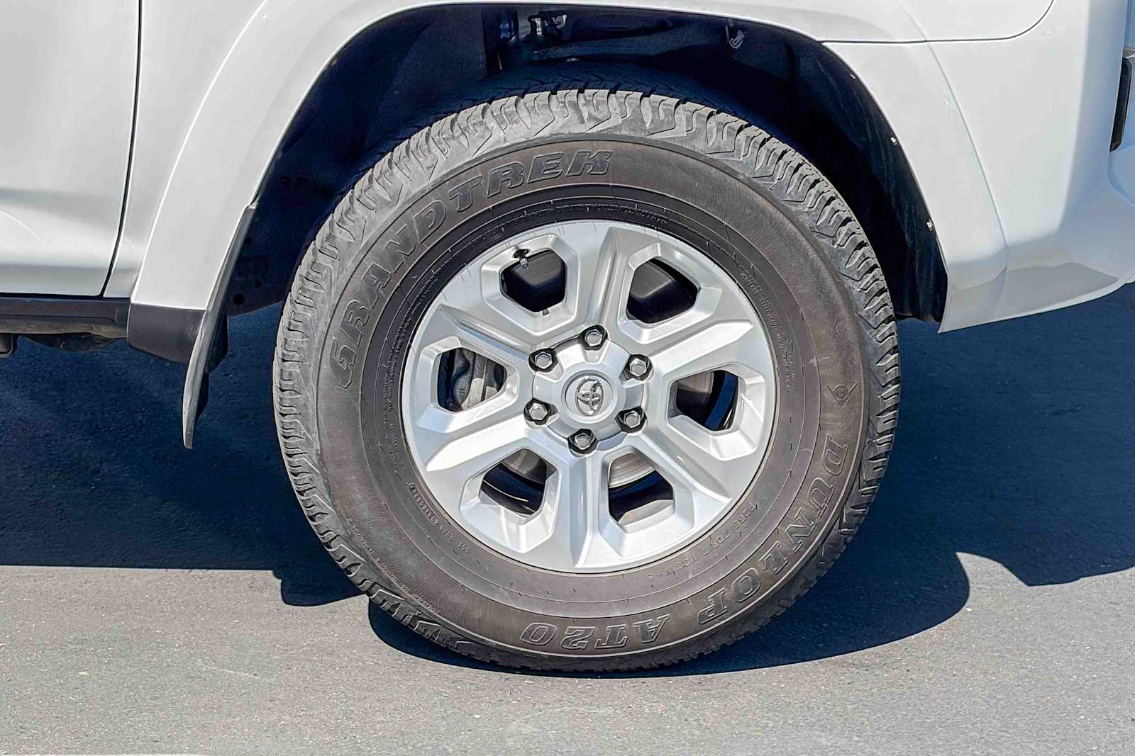Thumbnail: 2024 Toyota 4Runner - 9