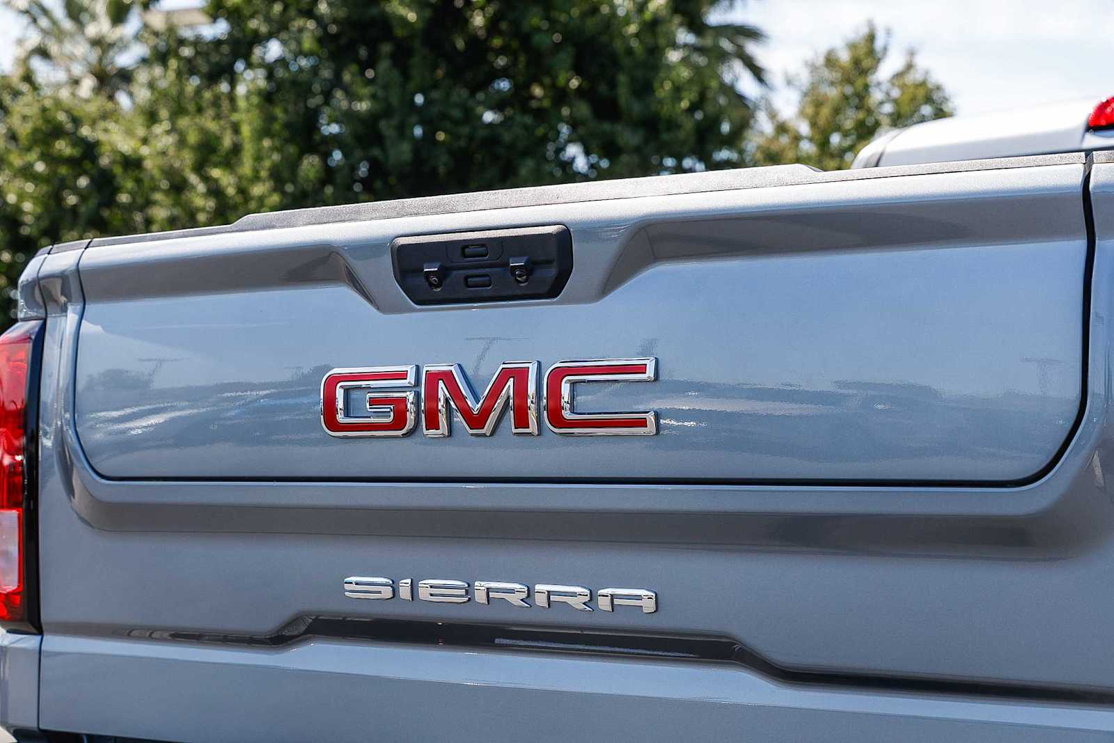 Thumbnail: 2025 GMC Sierra 1500 - 11
