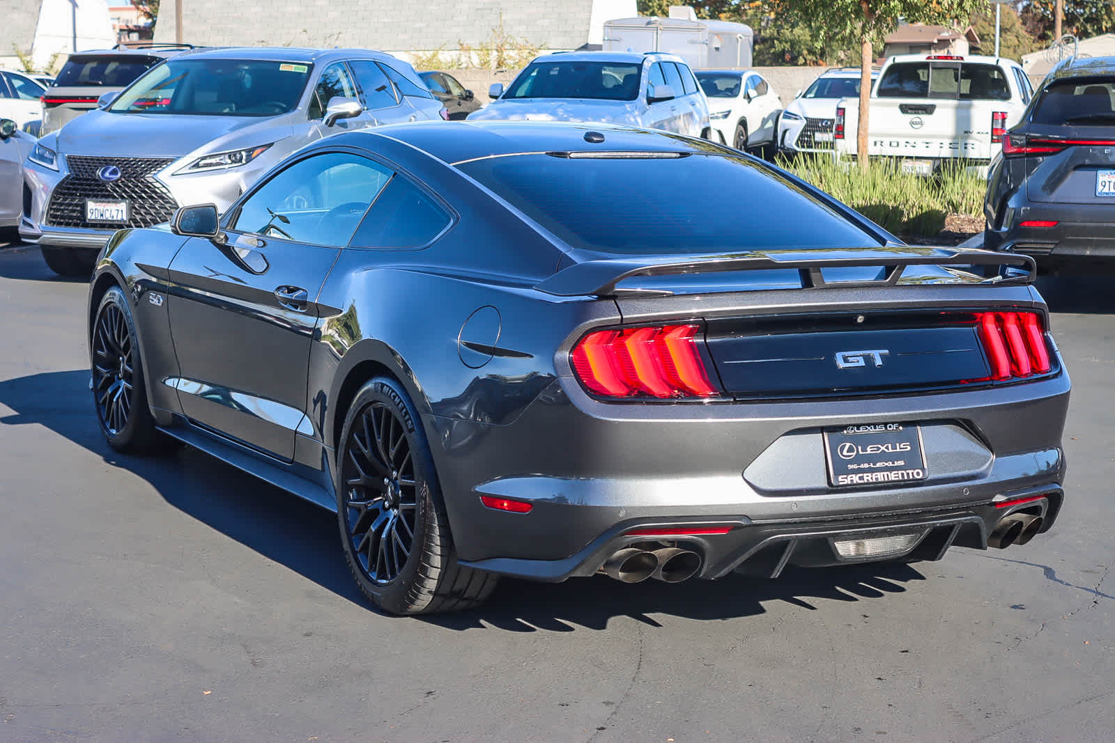 2019 Ford Mustang GT Premium photo 2