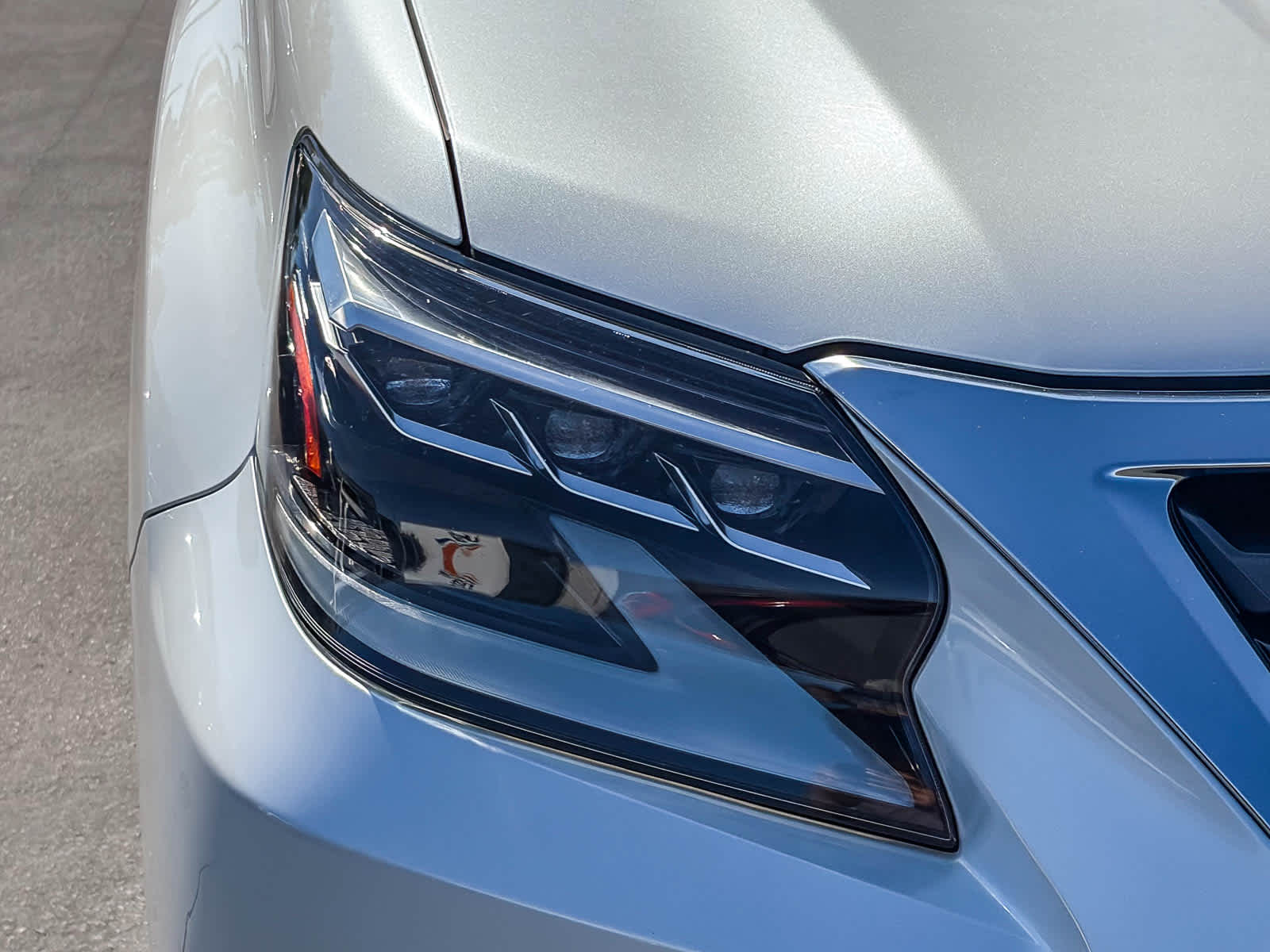 2023 LEXUS GX 460 photo 6