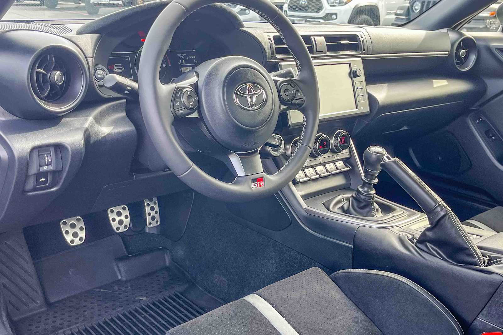 Thumbnail: 2024 Toyota GR86 - 11