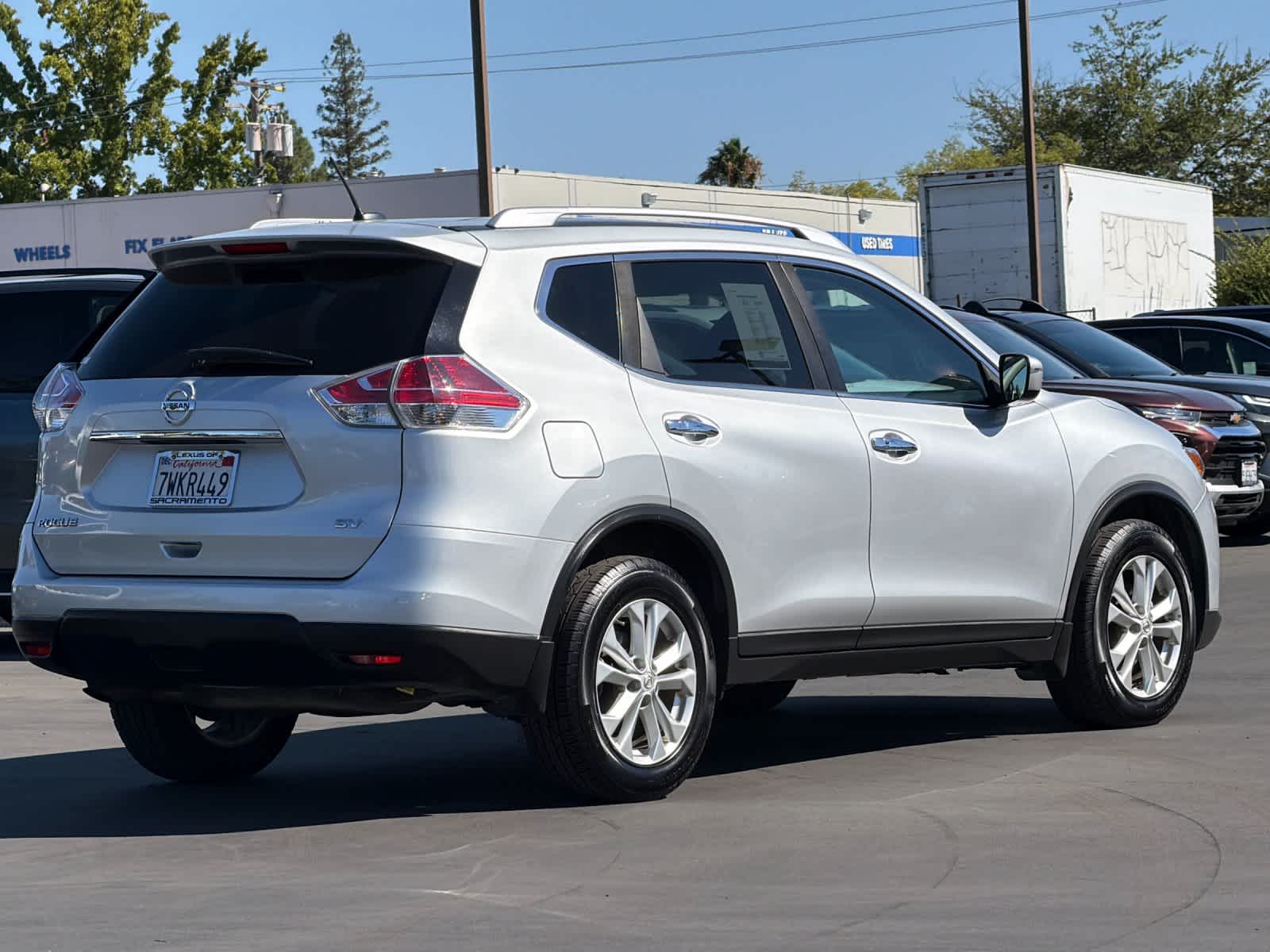 Used 2016 Nissan Rogue SV with VIN KNMAT2MT6GP694755 for sale in Sacramento, CA