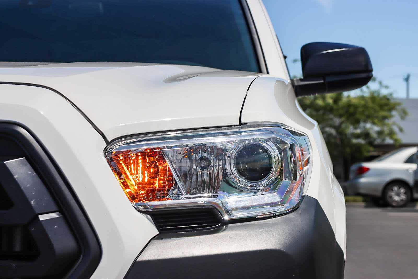 Thumbnail: 2021 Toyota Tacoma - 12