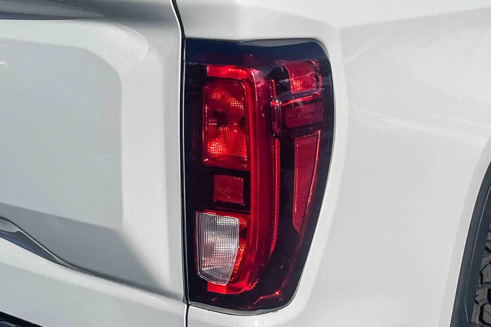 2020 GMC Sierra 1500 Elevation photo 3