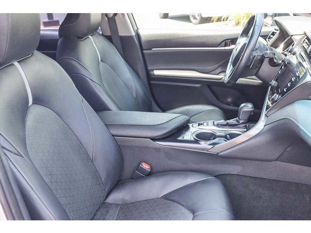 2018 Toyota Camry XSE 15