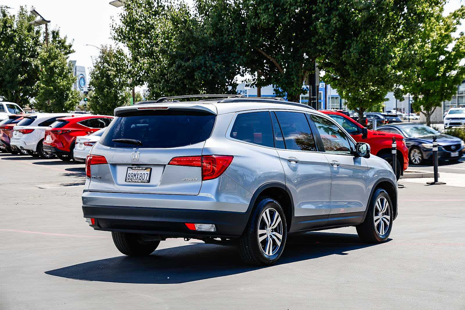 Thumbnail: 2017 Honda Pilot - 5