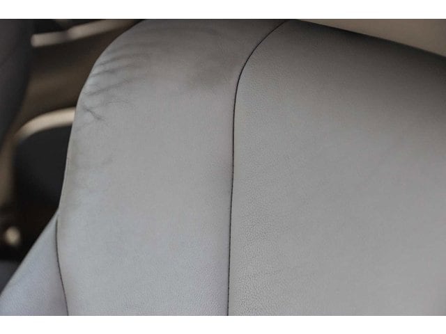 2010 Toyota Camry XLE 24
