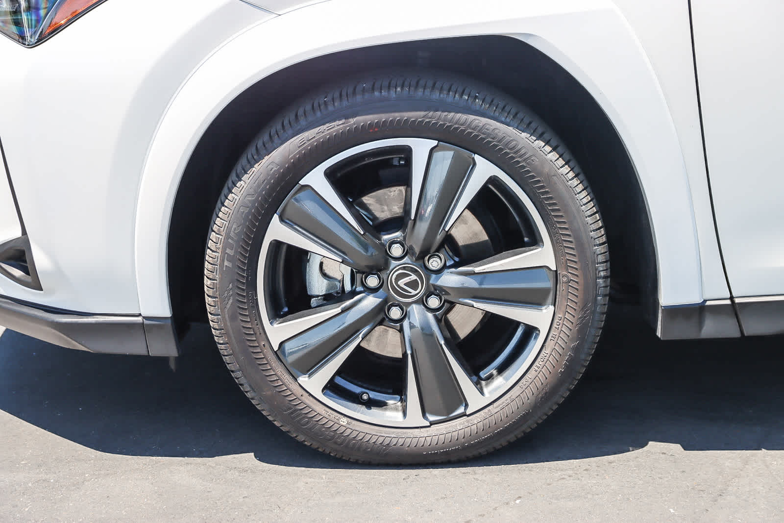 Thumbnail: 2025 Lexus UX - 10