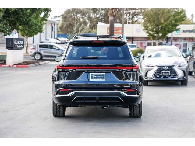 Thumbnail: 2026 Lexus TX - 3