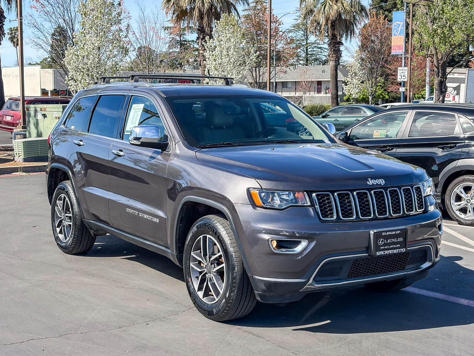 2019 Jeep Grand Cherokee Limited photo 4