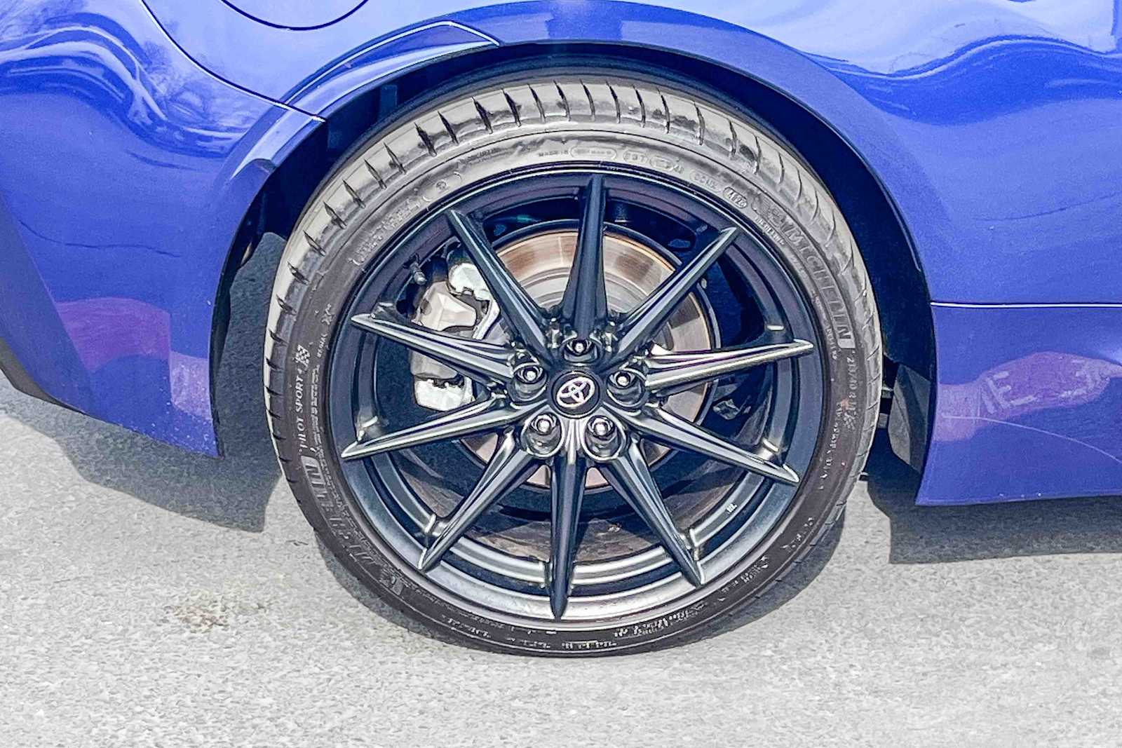 Thumbnail: 2024 Toyota GR86 - 10