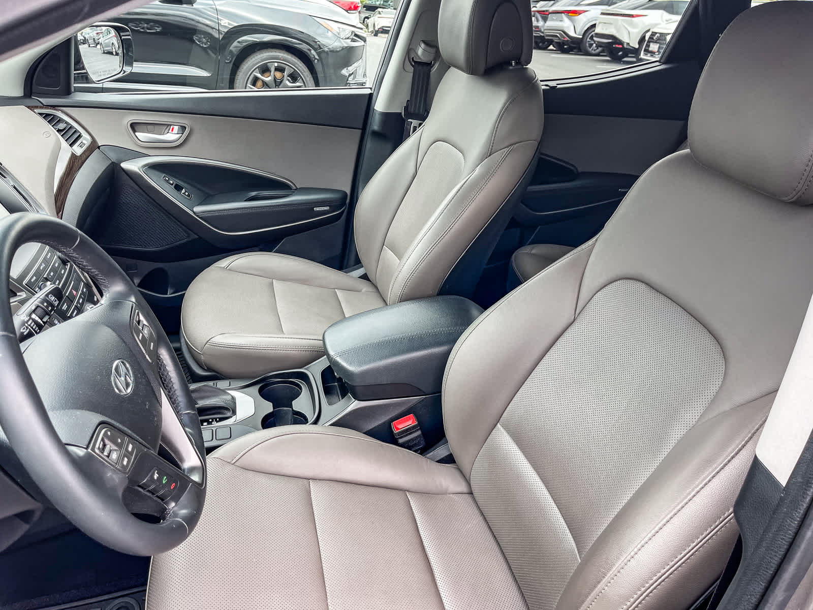 Thumbnail: 2017 Hyundai Santa Fe - 16