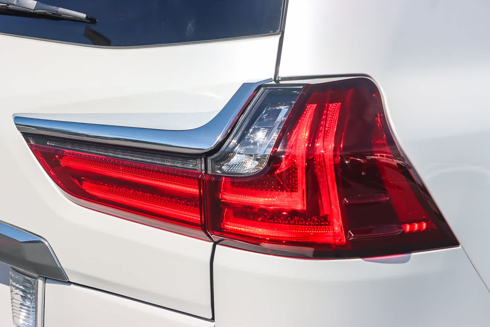 Thumbnail: 2016 Lexus LX - 8