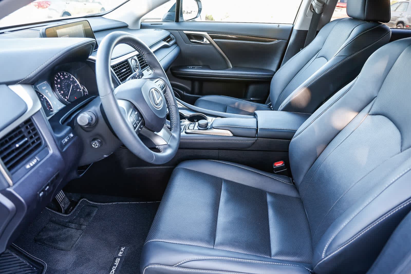 Thumbnail: 2018 Lexus RX - 33