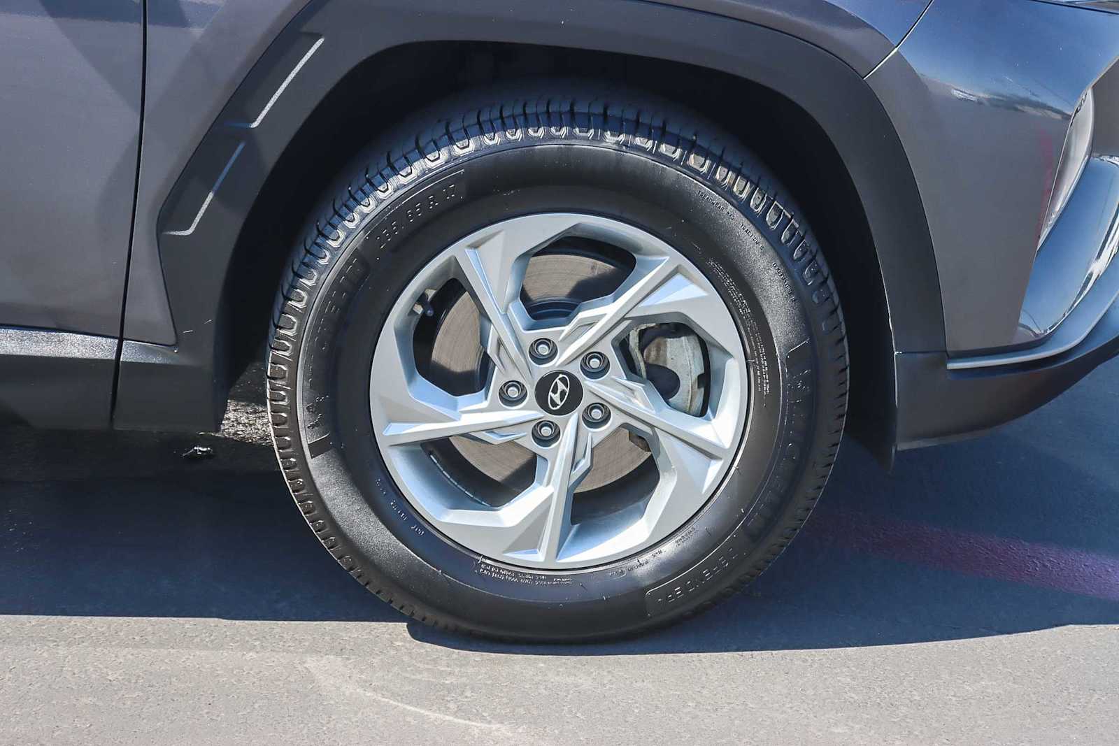 Thumbnail: 2022 Hyundai Tucson - 8