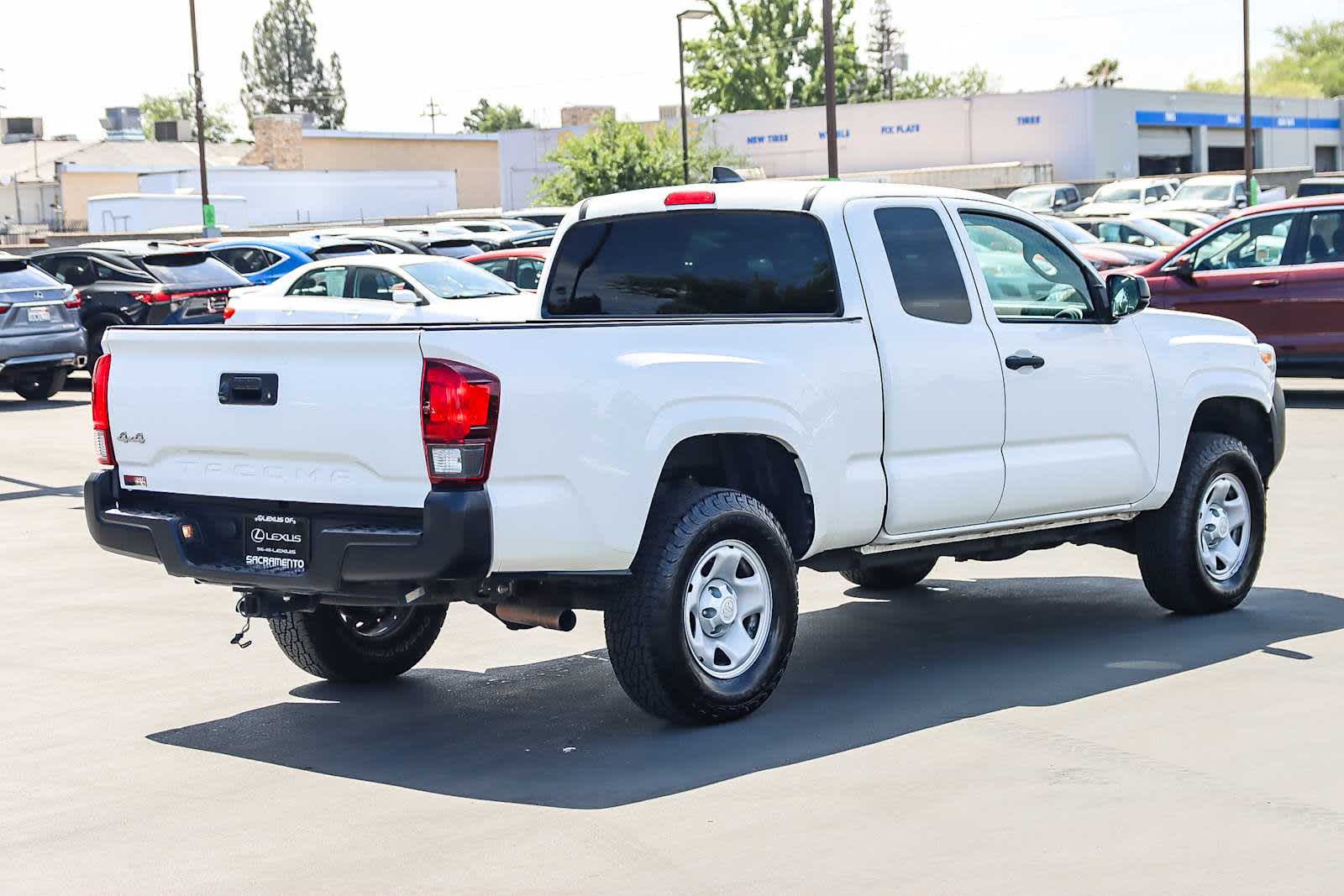 Thumbnail: 2021 Toyota Tacoma - 9