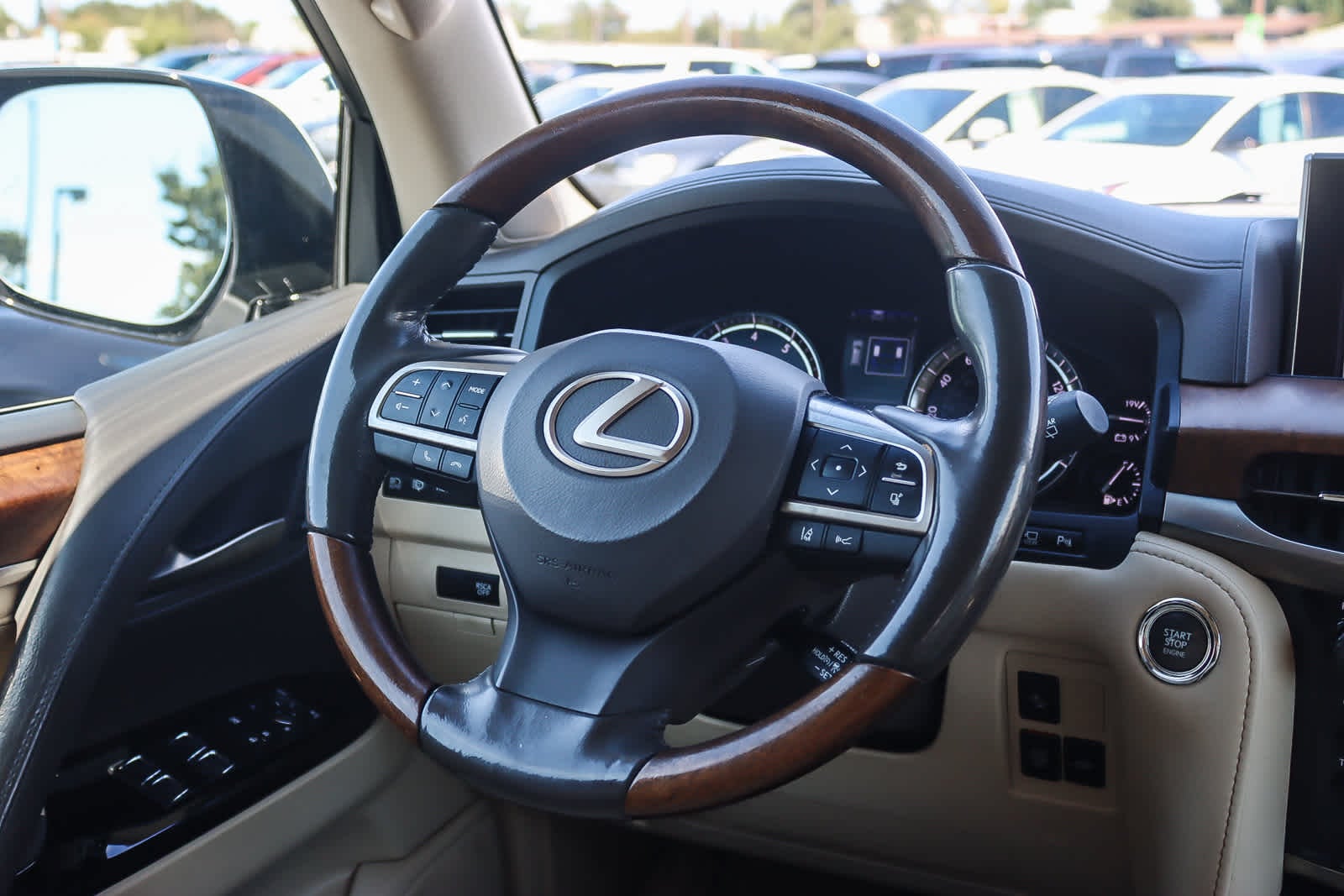 Thumbnail: 2016 Lexus LX - 14