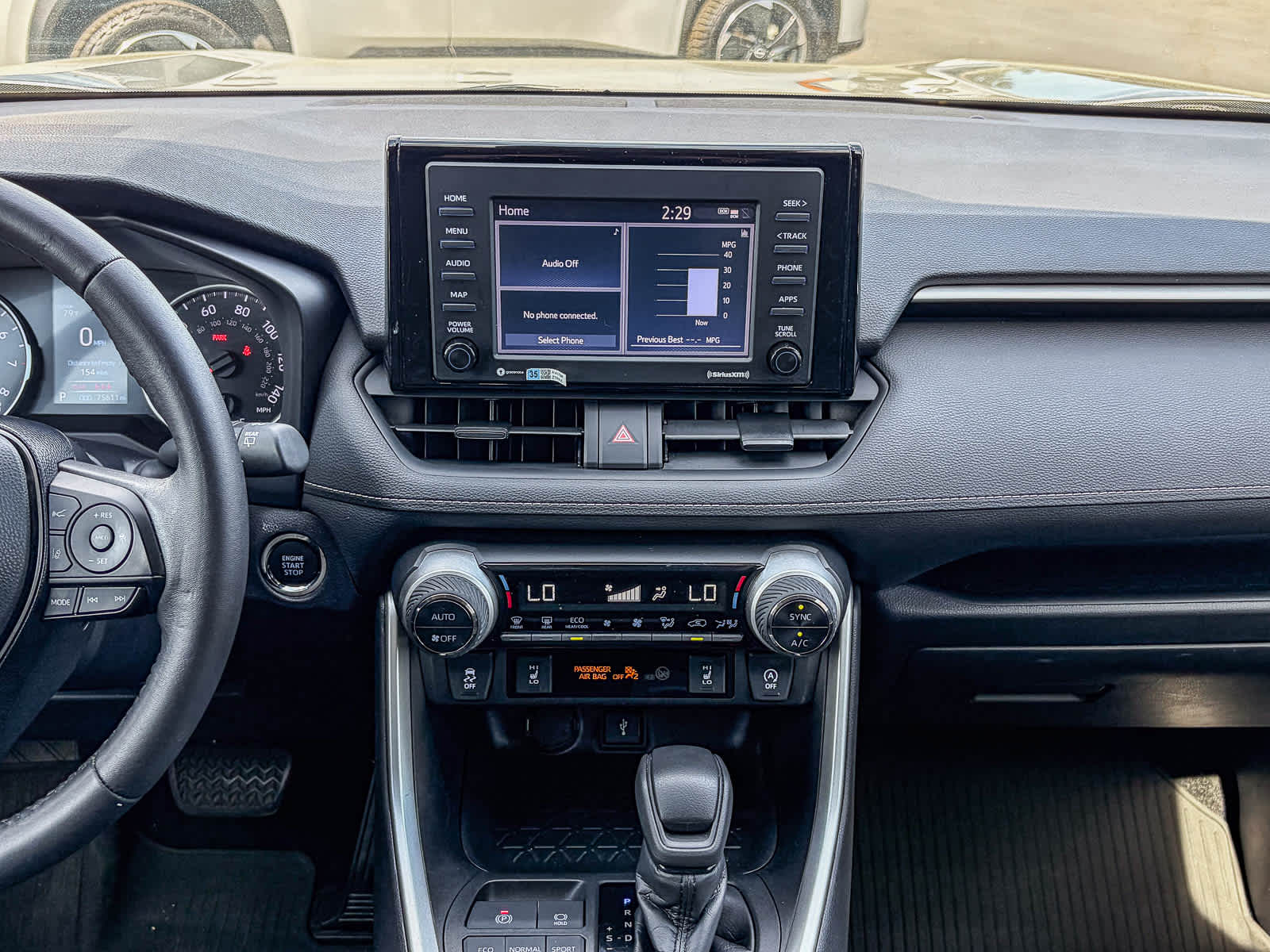 Thumbnail: 2021 Toyota RAV4 - 12