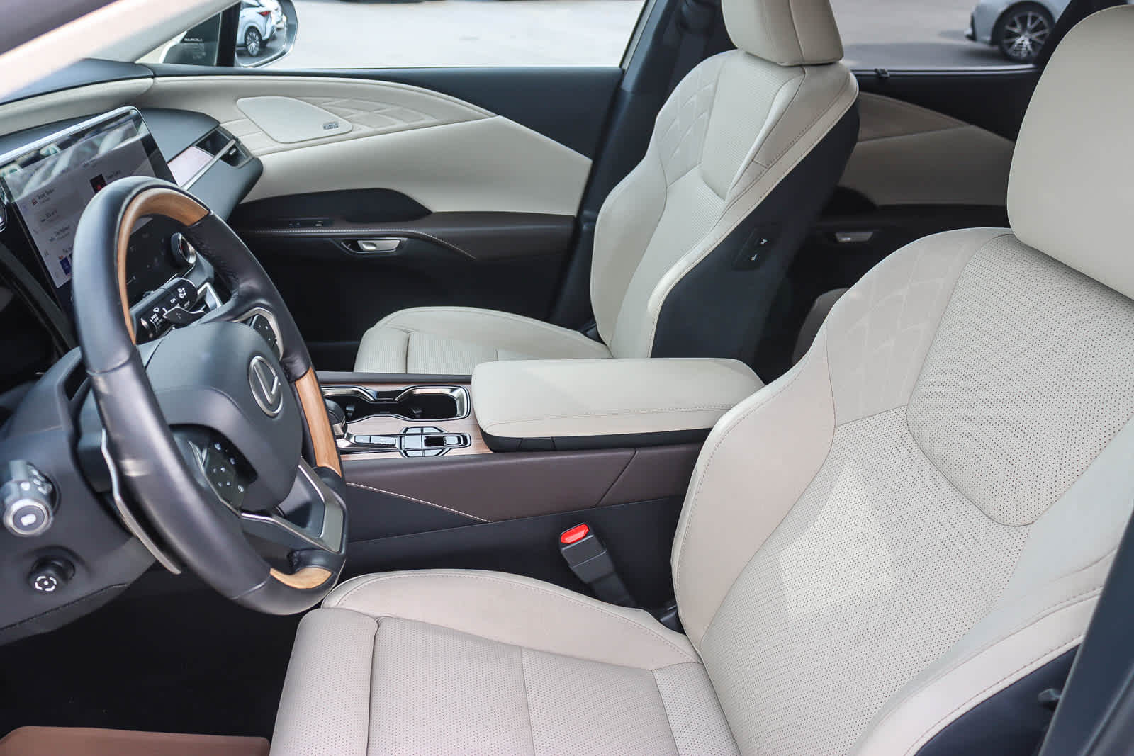 Thumbnail: 2025 Lexus RX - 16